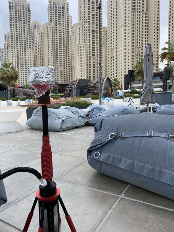 Обои крыша, башня, кондоминиум, здание, велосипед аксессуар в разрешении 1536x2048