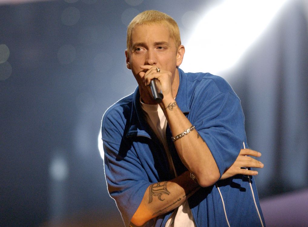 Обои eminem, реппер, хип хоп музыка, музыкальный исполнитель, пение в разрешении 3000x2211