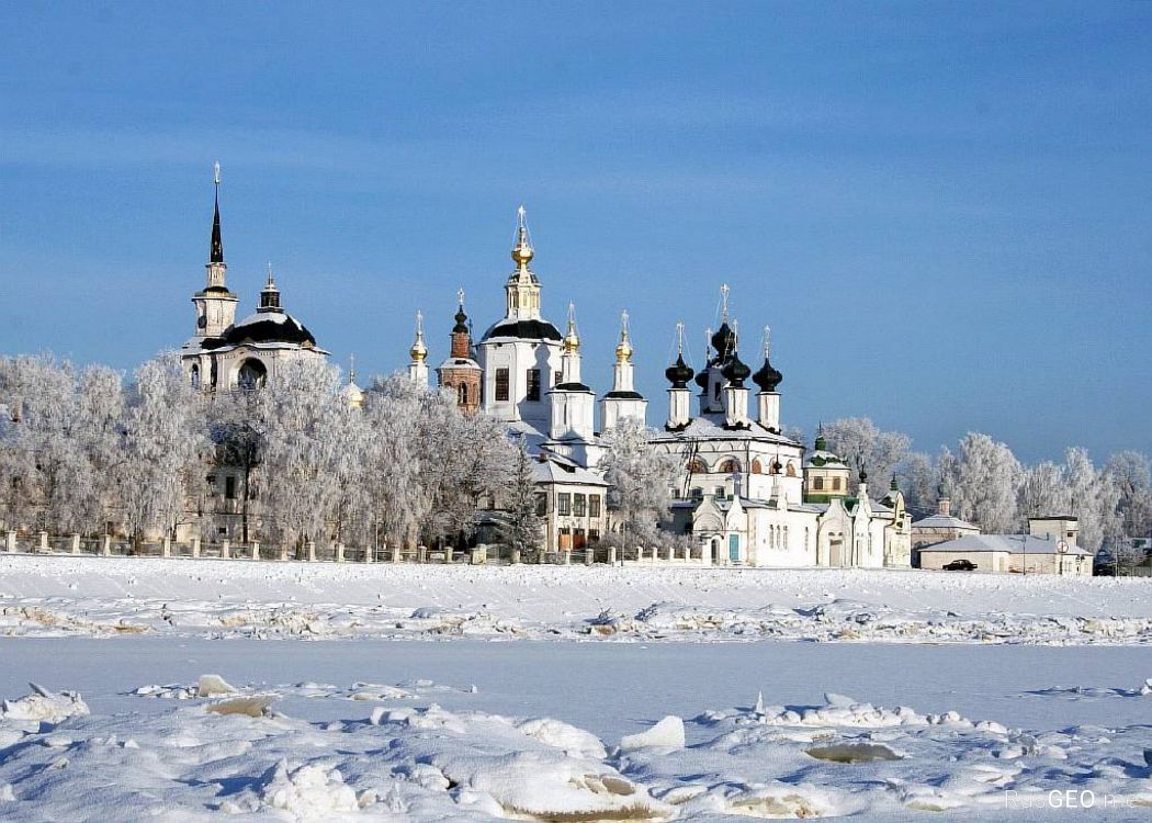 Обои Дед Мороз, великий Устюг, город, снег, зима в разрешении 2690x1920