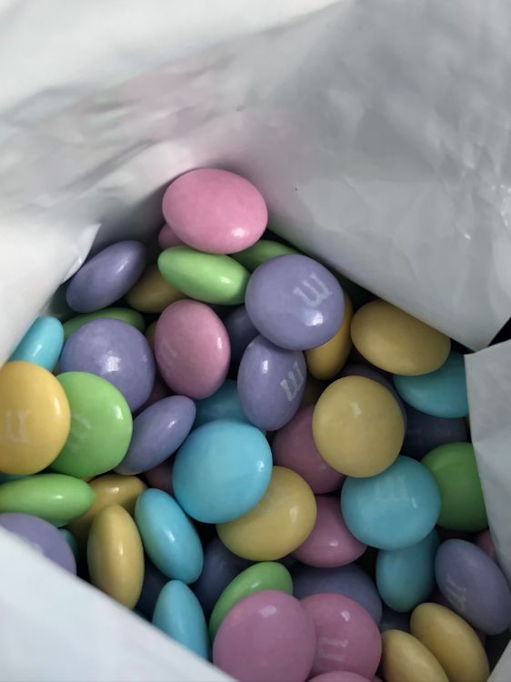 Обои пасхальное яйцо, пища, сладость, ингредиент, кондитерские изделия в разрешении 1536x2048