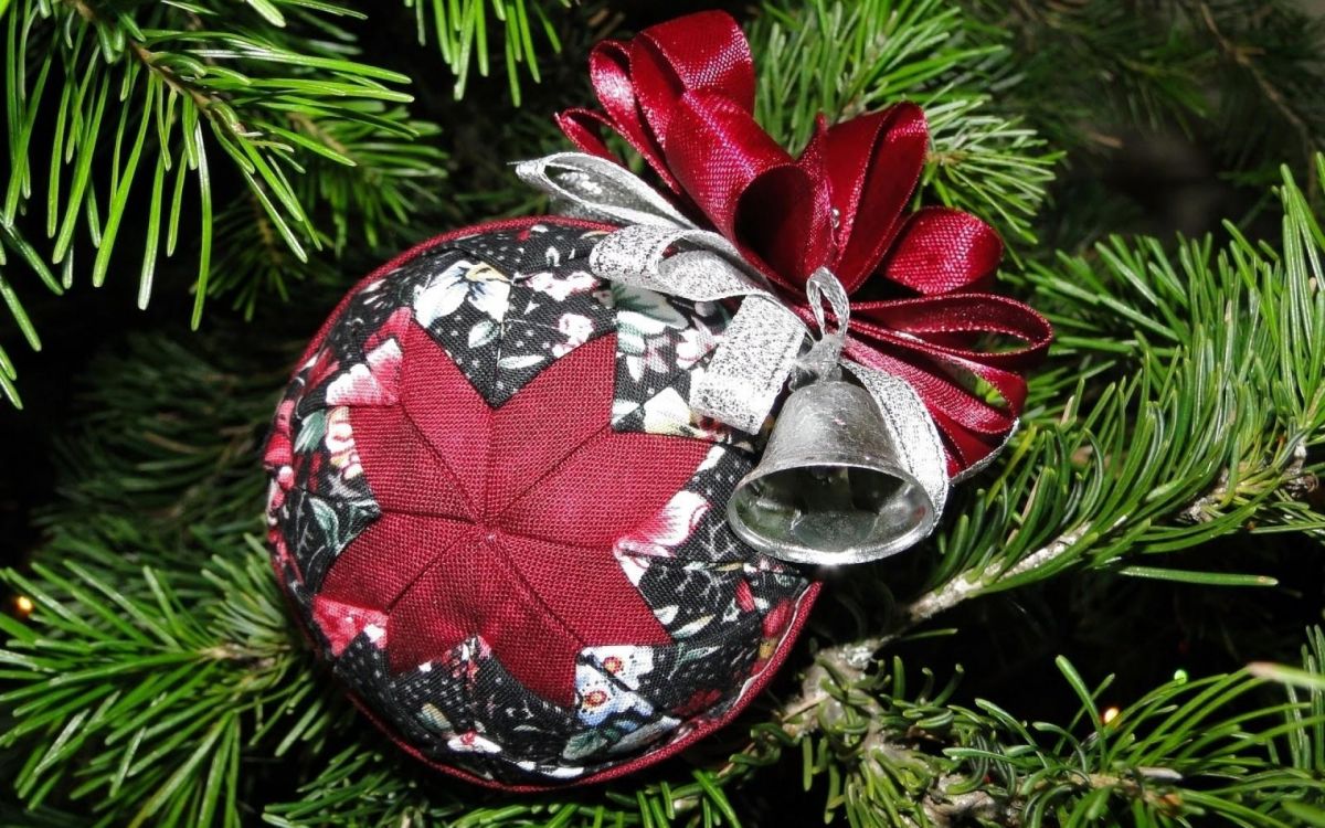 Обои Новый год, Рождественские украшения, вечнозеленый, новогодняя елка, Снежинка в разрешении 1920x1200