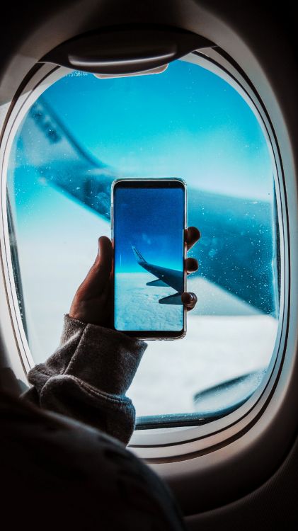 Обои самолет, полет, автомобильное освещение, окно, лазурный в разрешении 1800x3200