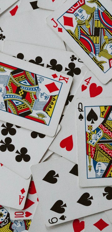 Играть в карты на телефоне можно ли выигрывать в казино онлайн в рулетку