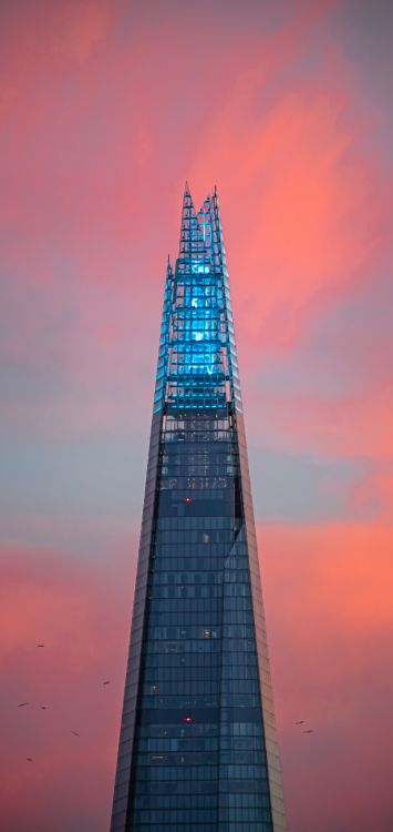 Обои вышка, архитектура, облако, небоскреб, здание в разрешении 1515x3200