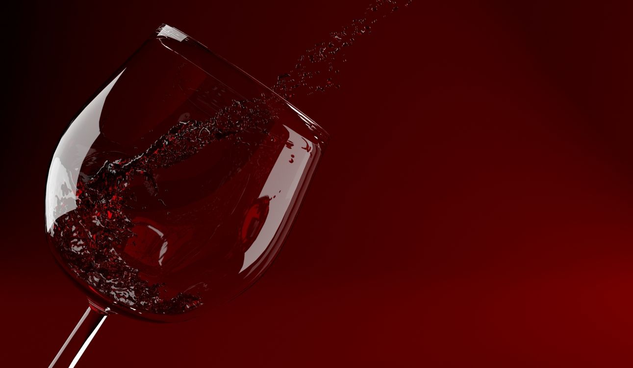 Обои красный цвет, бокал для вина, рюмки, стекло, красное вино в разрешении 3220x1870