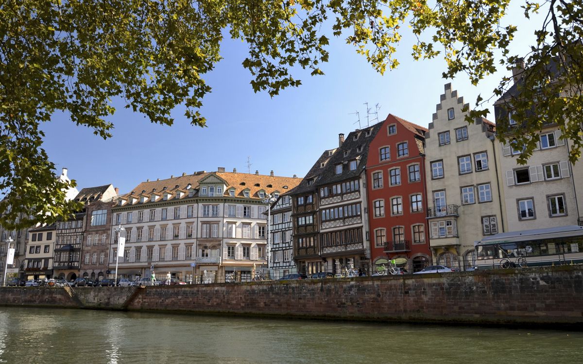 Обои Страсбург, город, водный путь, канал, городок в разрешении 2560x1600