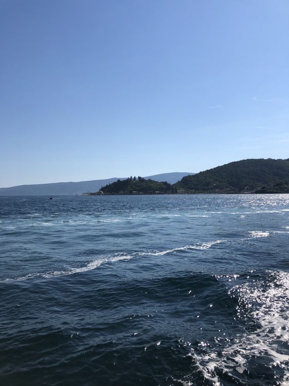 Обои море, пляж, openstreetmap, мозаичная веб-карта, водоем в разрешении 1536x2048