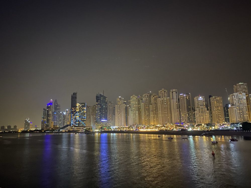 Обои Дубай, городской пейзаж, вода, ночь, башня в разрешении 2048x1536