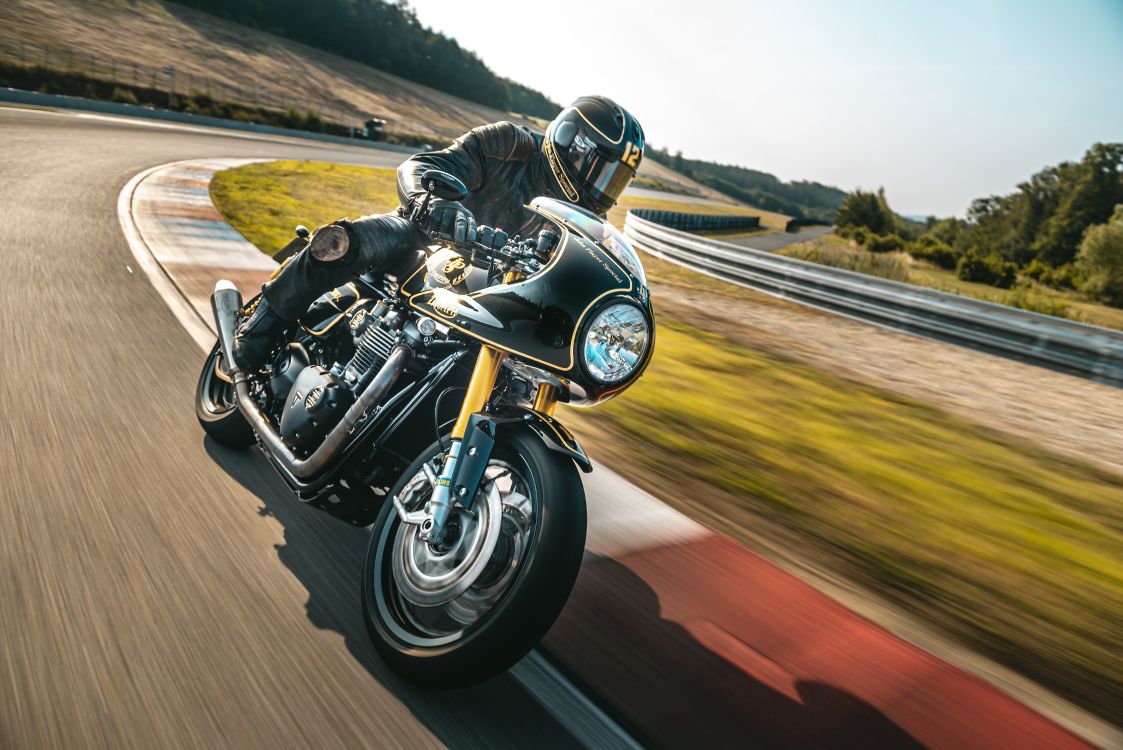 Обои мотоцикл, мотоспорт, автомобильные шины, крейсер, шина в разрешении 5637x3763