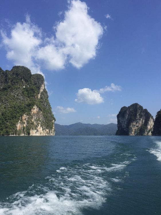 Обои побережье, вода, природный ландшафт, рок, мыс в разрешении 2286x3048