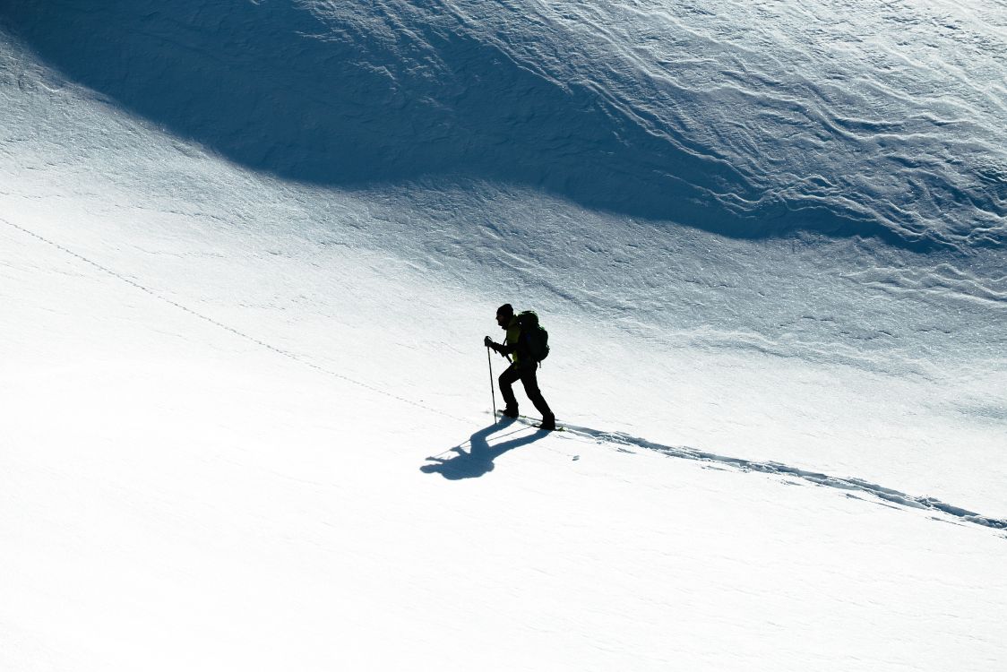 Обои лыжи, снег, отдых, горнолыжный спорт, лыжа в разрешении 5194x3463