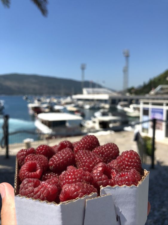 Обои фрукты, пища, природные продукты, продукция, бойзеновой ягоды в разрешении 1536x2048