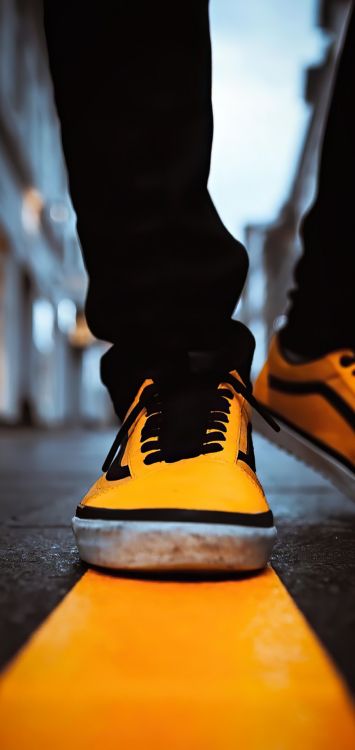 Обои открытый обуви, уличная мода, кеды, пол, Спортивная одежда в разрешении 1421x3000