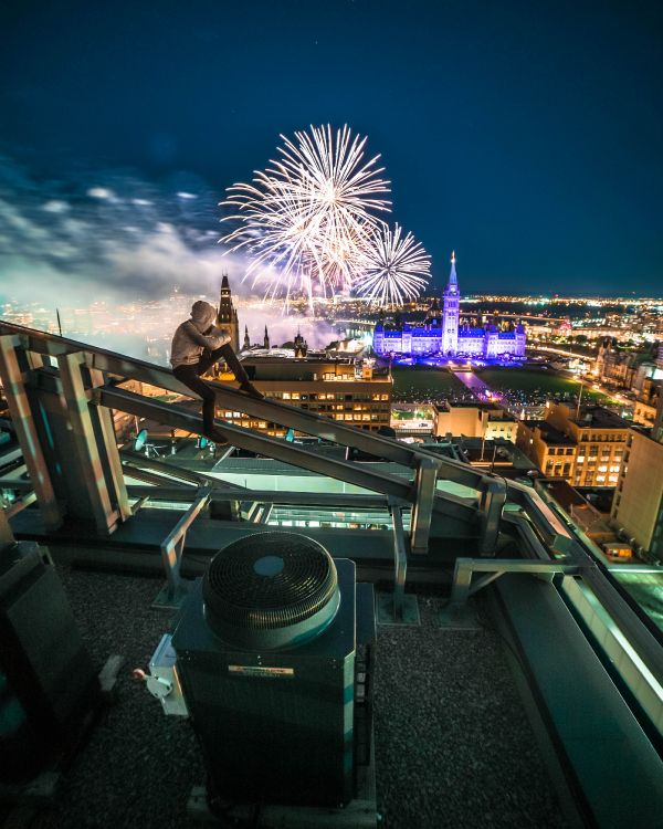 Обои салют, ориентир, ночь, городской район, архитектура в разрешении 2800x3500