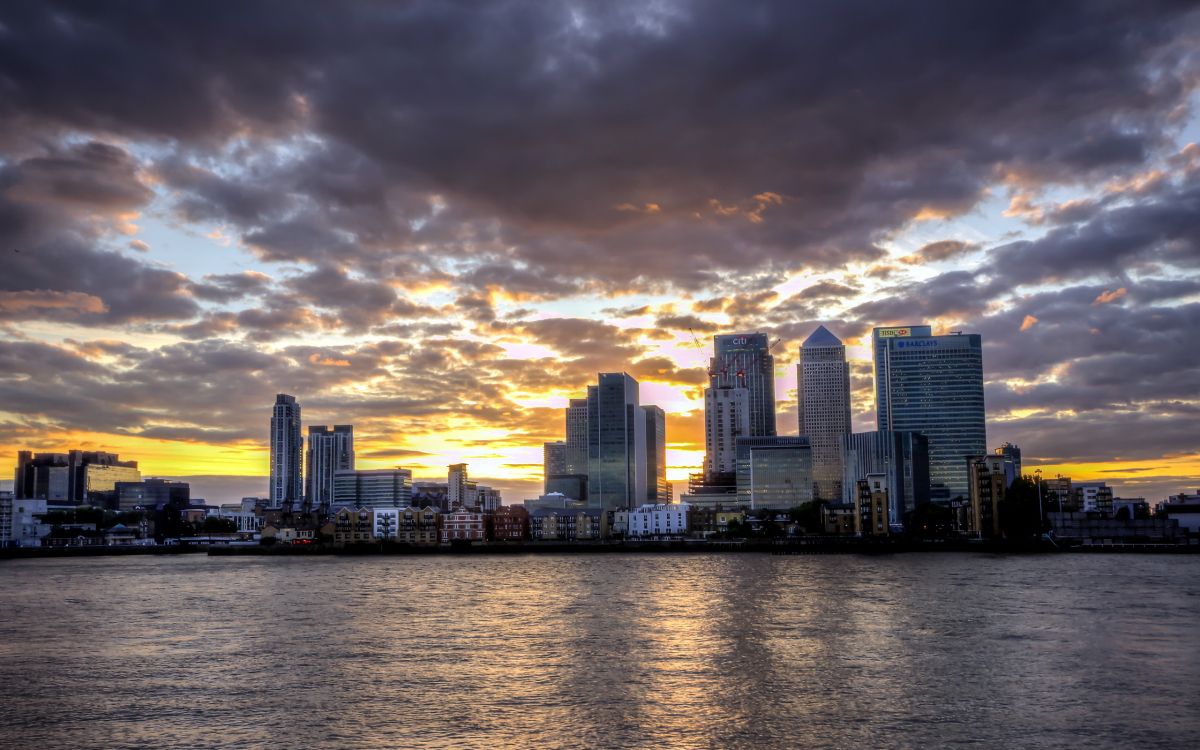 Обои закат, городской пейзаж, город, линия горизонта, городской район в разрешении 2560x1600