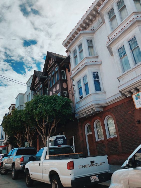 Обои семейный автомобиль, Король, окно, компактный автомобиль, автомобиль среднего размера в разрешении 3024x4032