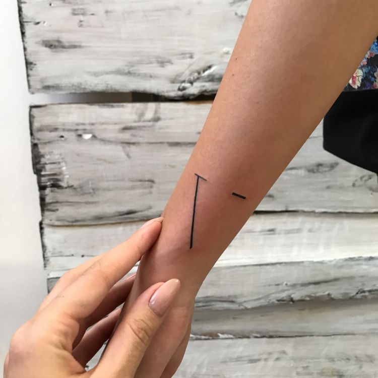 Обои человеческая нога, палец, кожа, сустав, наручные в разрешении 1772x1772