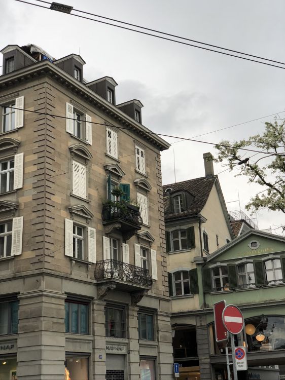 Обои Хаус, улица, дорога, зима, жилой район в разрешении 1536x2048