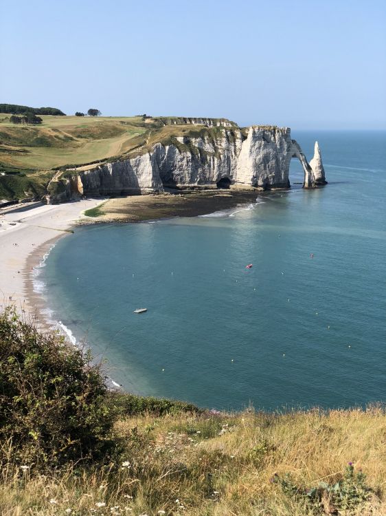 Обои Авальская скала, водоем, побережье, природный ландшафт, рок в разрешении 1536x2048