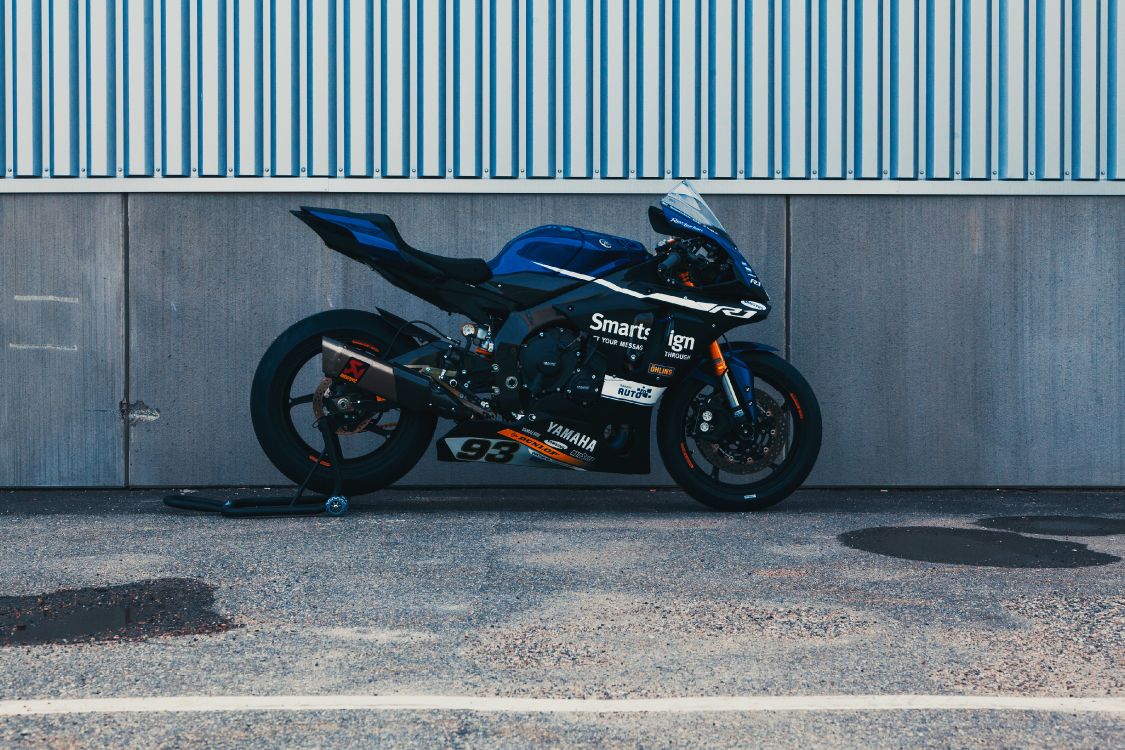 Обои мотоцикл, Ямаха мотор Компани, авто, автомобильных выхлопных, обод в разрешении 3840x2560