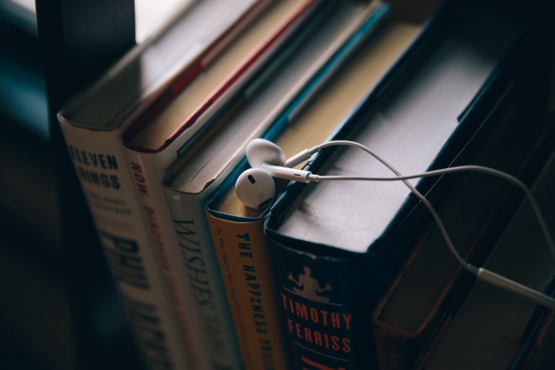 Обои образование, текст, книга, материальное свойство, публикация в разрешении 5472x3648