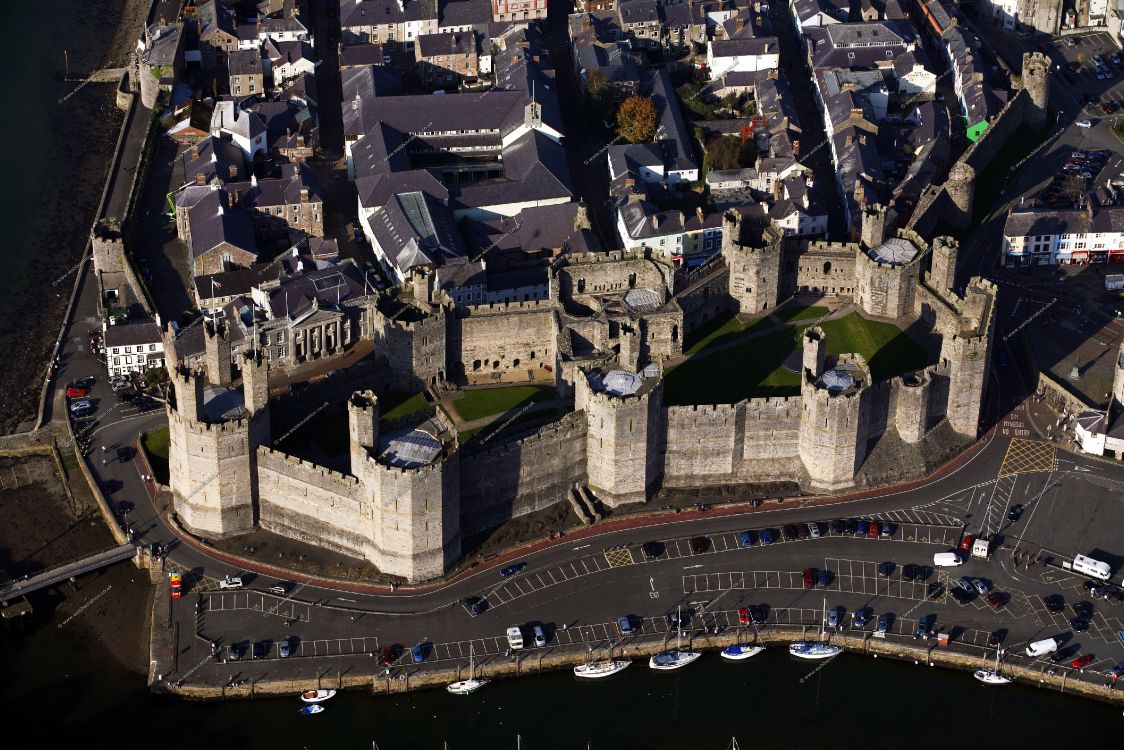 Обои Замок Карнарвон, замок, городской район, город, здание в разрешении 4368x2912