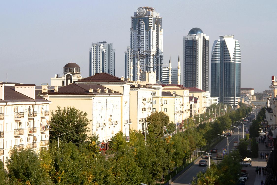 Обои город, городской район, линия горизонта, башня, городской пейзаж в разрешении 3543x2362