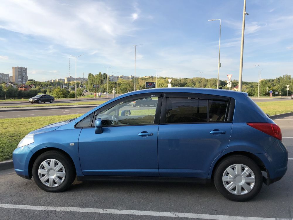 Обои семейный автомобиль, компактный автомобиль, авто, седан, Хэтчбек в разрешении 4032x3024