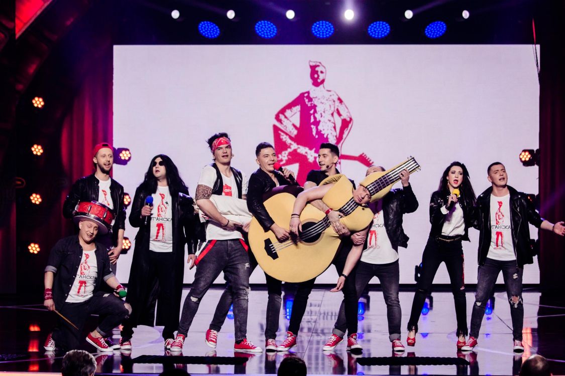 Обои Представление, Юмор, реппер, развлечение, театральное искусство в разрешении 2000x1333